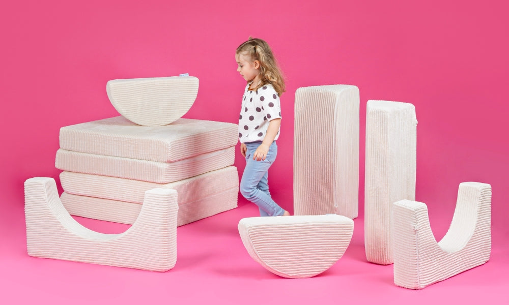 Spielcouch-Sofa für Kinder – 10-teiliges Set für Schlaf- und Spielbereich - KomfortKissen.de